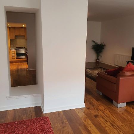 Modern Apt @Tramway Theatre Apartment Glasgow Ngoại thất bức ảnh