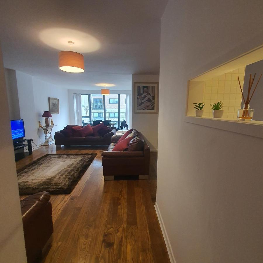 Modern Apt @Tramway Theatre Apartment Glasgow Ngoại thất bức ảnh